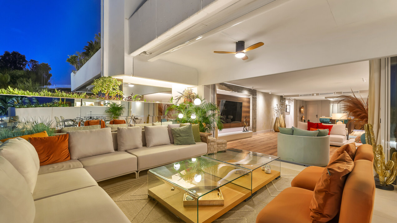 Elegant 3-bedroom Apartment in Las Terrazas del Marbella Club with Spacious Living Areas