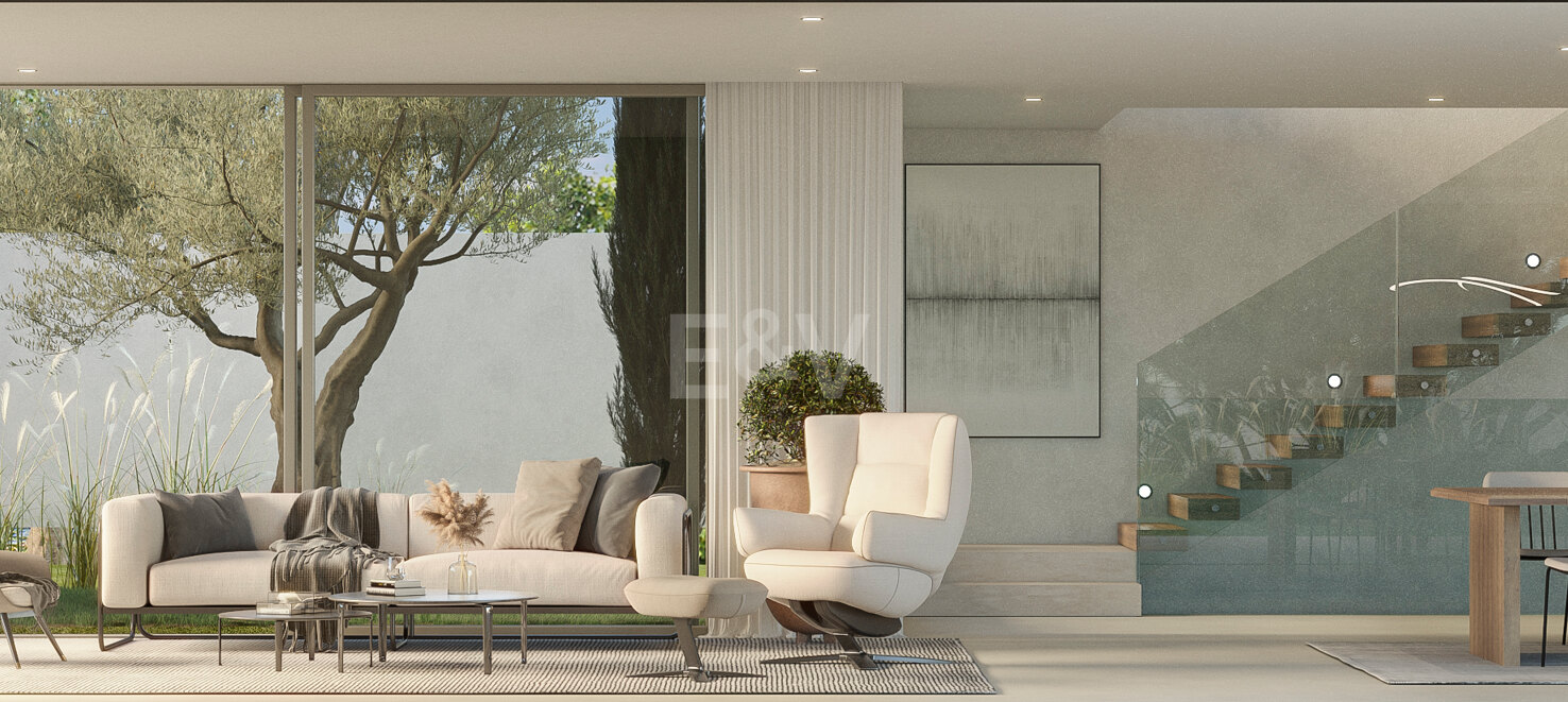 Elegant and Modern Villa in Elviria just steps from the Beach