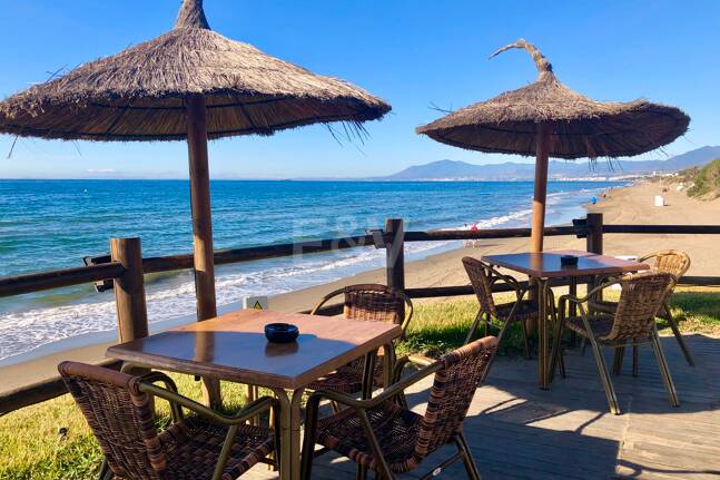 Moderna Villa Llave en Mano a Pocos Pasos de la Playa