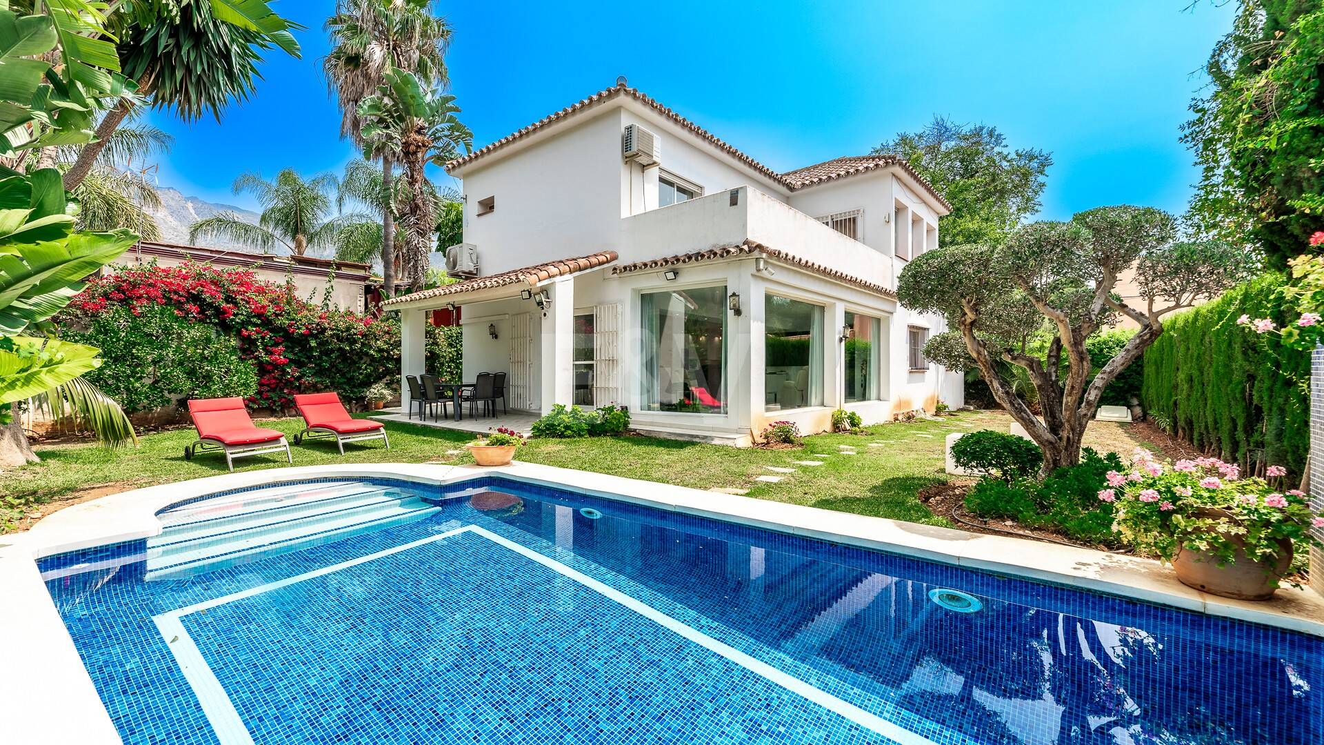 Villa till salu i Nagüeles, Marbella Golden Mile