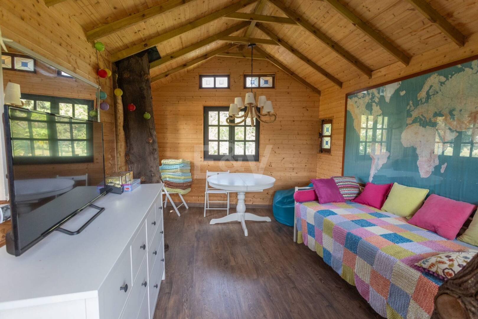 Propiedad en Primera Línea de Golf al Mejor Precio con Parcela Única Cerca del Mar y Servicios