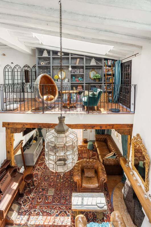 Best-Priced Frontline Golf Property med unikt stort tomt nära havet & bekvämligheter