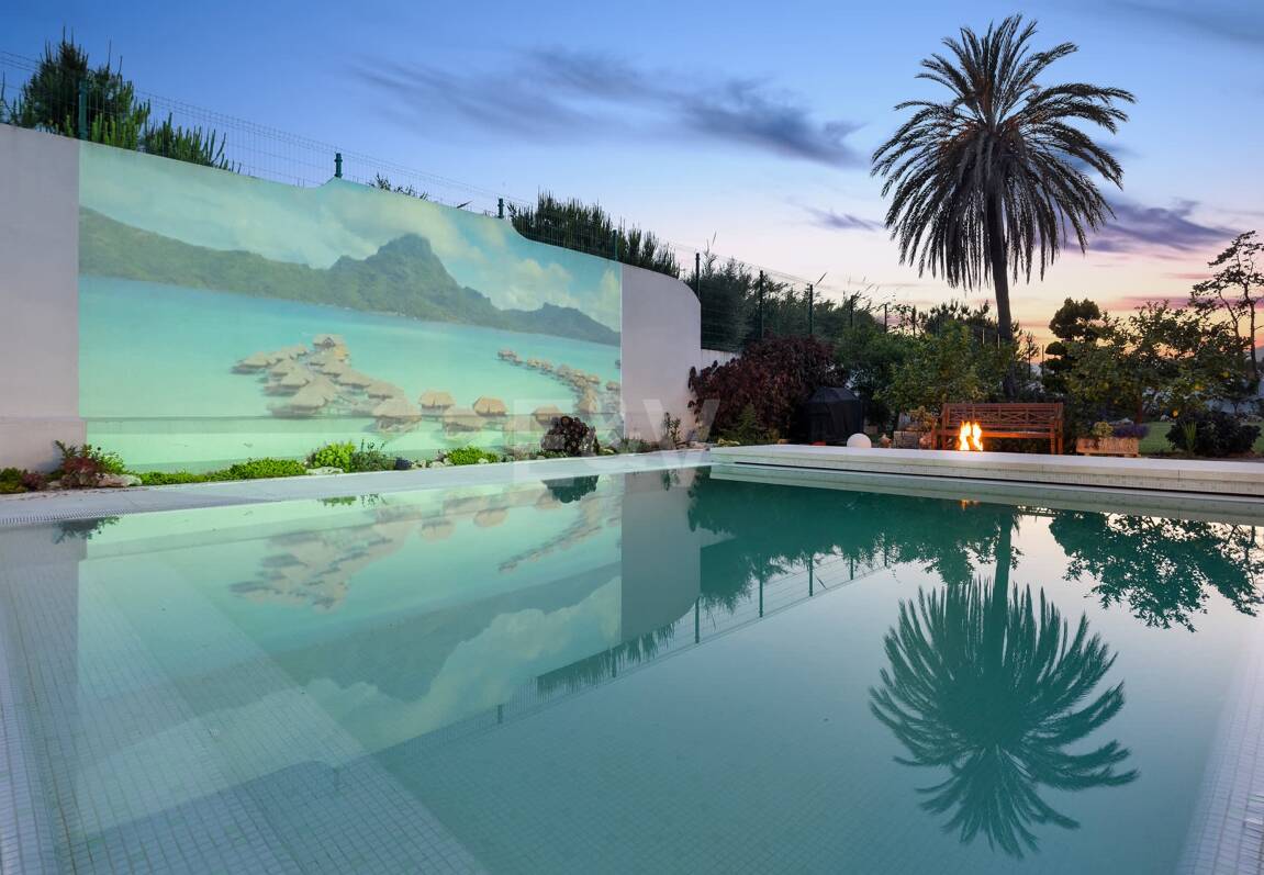 Best-Priced Frontline Golf Property med unikt stort tomt nära havet & bekvämligheter