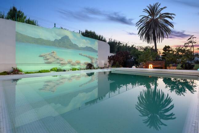 Best-Priced Frontline Golf Property med unikt stort tomt nära havet & bekvämligheter