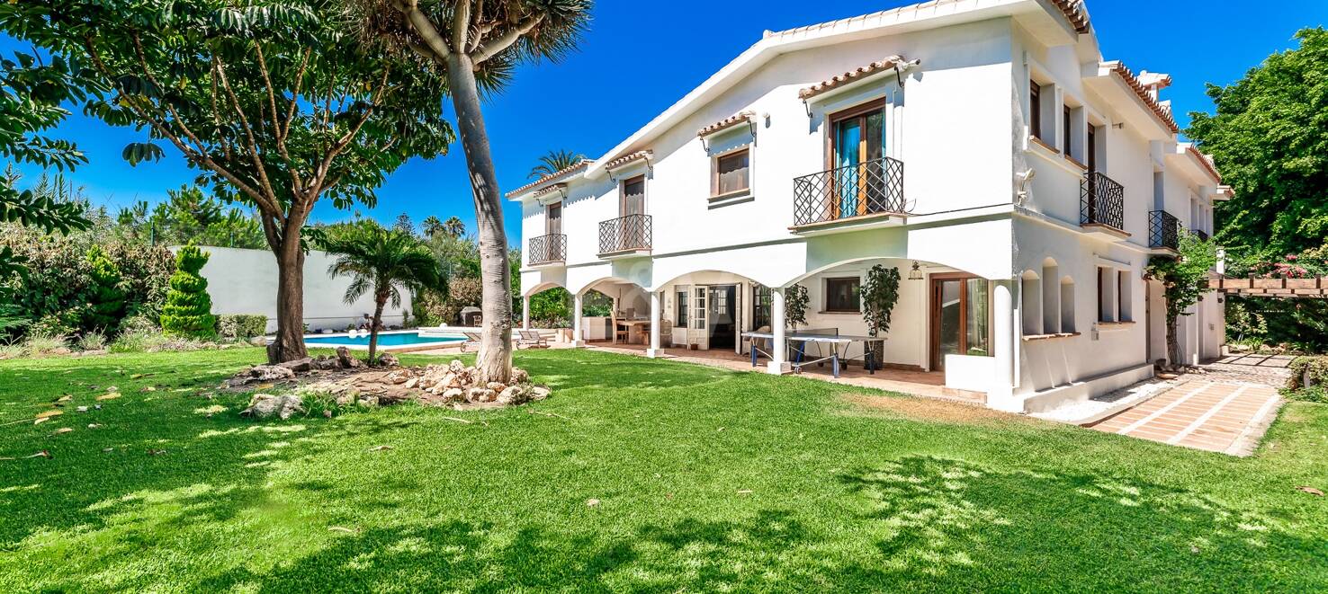 Best-Priced Frontline Golf Property with Unique Large Plot Near the Sea & Amenities