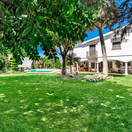Best-Priced Frontline Golf Property with Unique Large Plot Near the Sea & Amenities