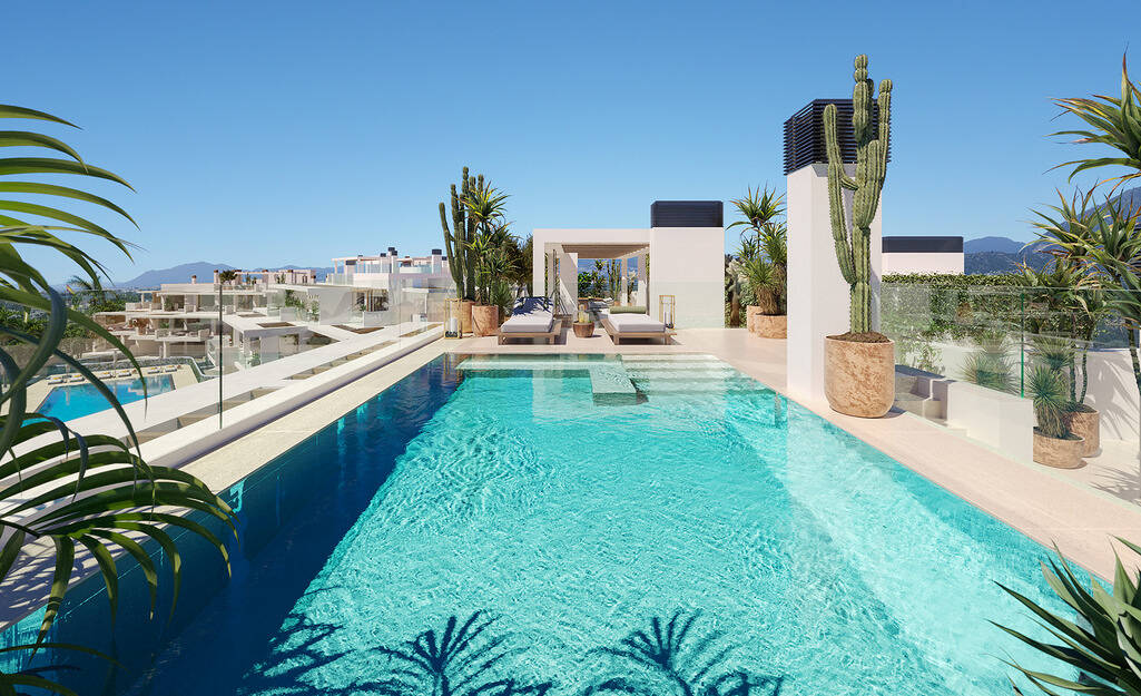 Duplex Penthouse in Marbella, Walking Distance to Puente Romano on the Golden Mile
