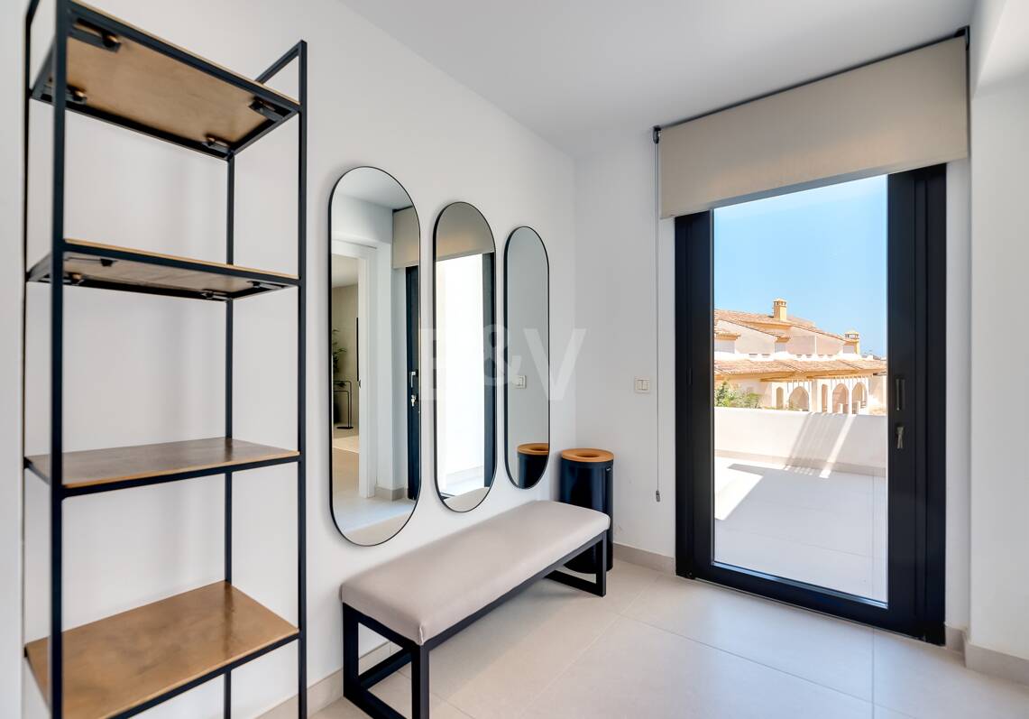 Lujosa villa en Costabella.