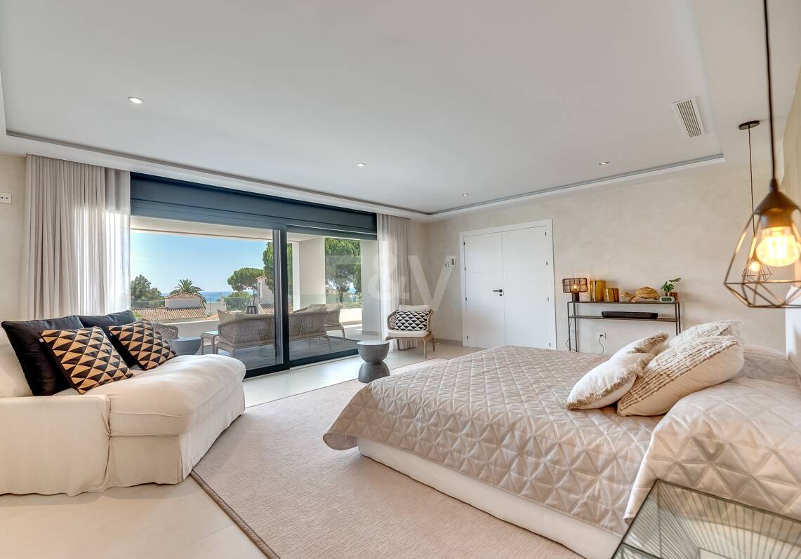 Lujosa villa en Costabella.