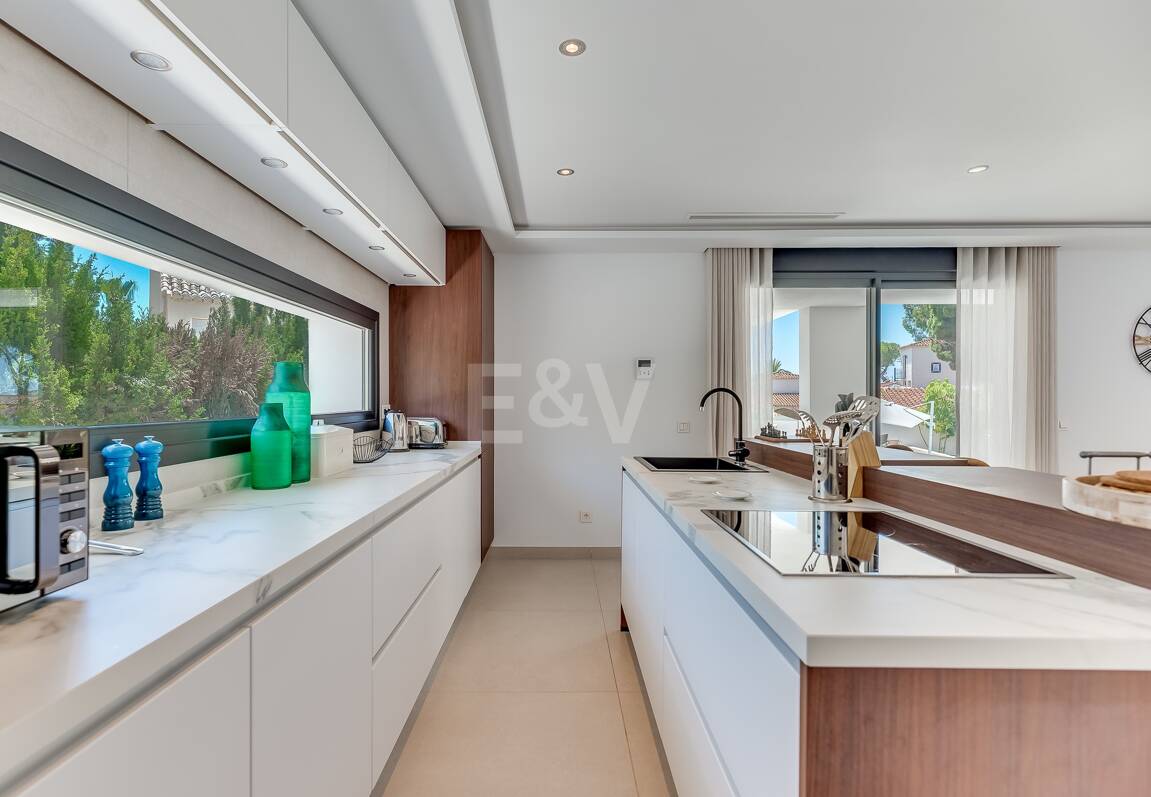Lyxvilla i Costabella, Marbella East. Priser från 11 000 euro per vecka