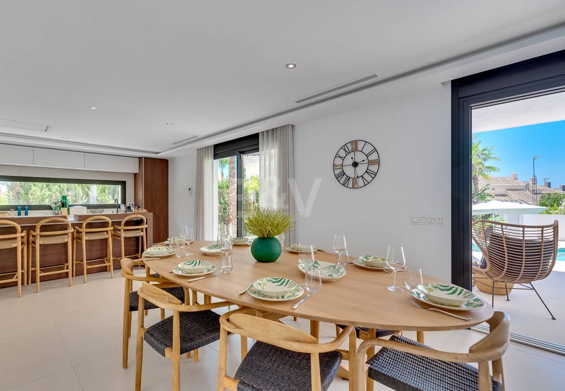 Lyxvilla i Costabella, Marbella East. Priser från 11 000 euro per vecka