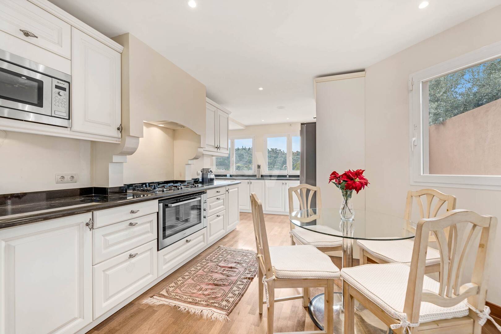 Willa do wynajęcia w Los Arqueros, Benahavis