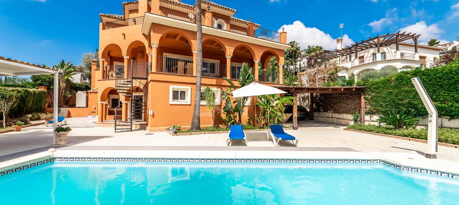 Villa att hyra i Los Arqueros, Benahavis