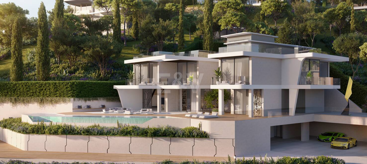 Von Lamborghini inspirierte Villa mit einer spektakulären Kombination aus Design, Golf und Meerblick in El Paraiso Alto