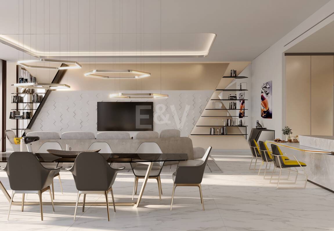 Von Lamborghini inspirierte Villa mit einer spektakulären Kombination aus Design, Golf und Meerblick in El Paraiso Alto