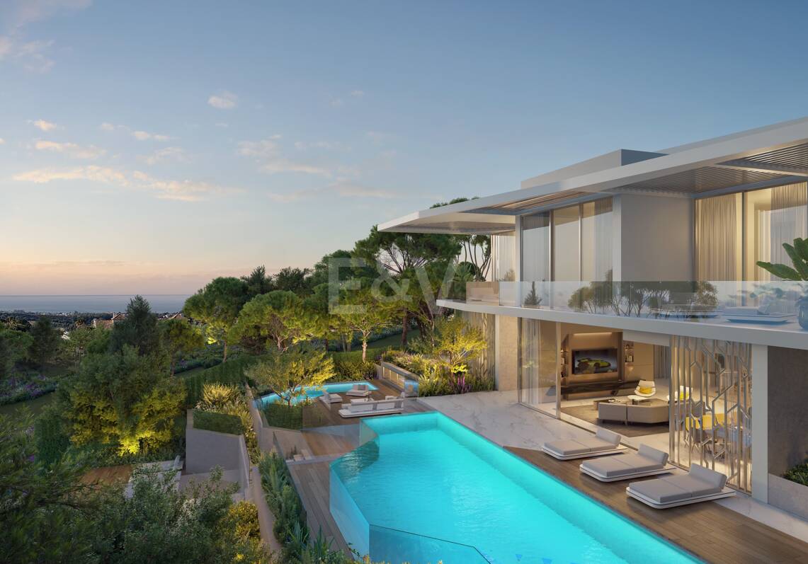 Von Lamborghini inspirierte El Paraiso Alto Villa mit Meer- und Golfblick