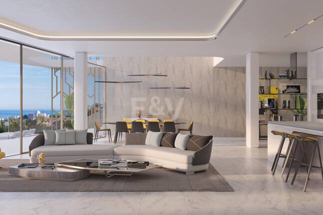 Villa inspirada en Lamborghini con vistas al mar y al golf en El Paraiso Alto