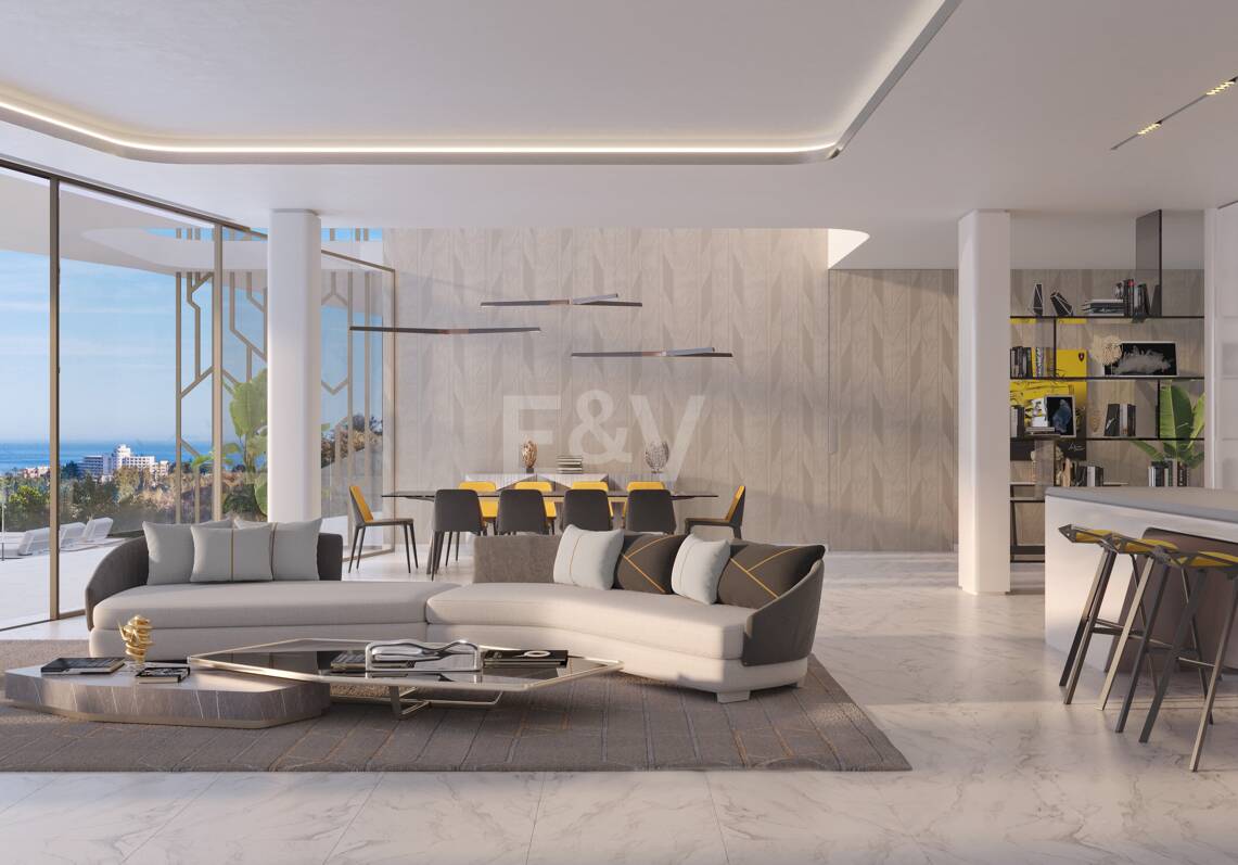Lamborghini-inspirerad Villa med utsikt över havet och Golf i El Paraiso Alto