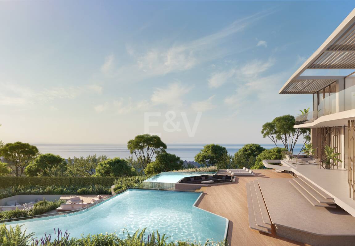 Villa inspirada en Lamborghini con vistas al mar y al golf en El Paraiso Alto