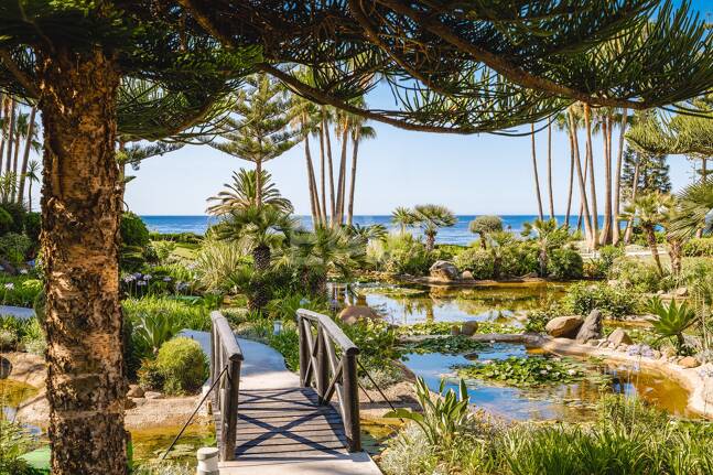 Impeccable Southwest-Facing Garden Apartment in Marina Puente Romano