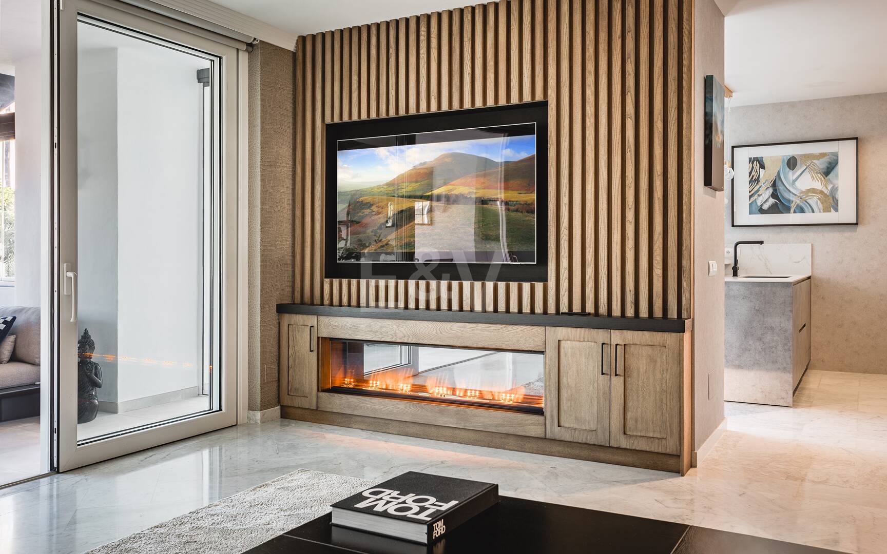 Impeccable Southwest- Facing Garden Apartment w Marina Puente Romano