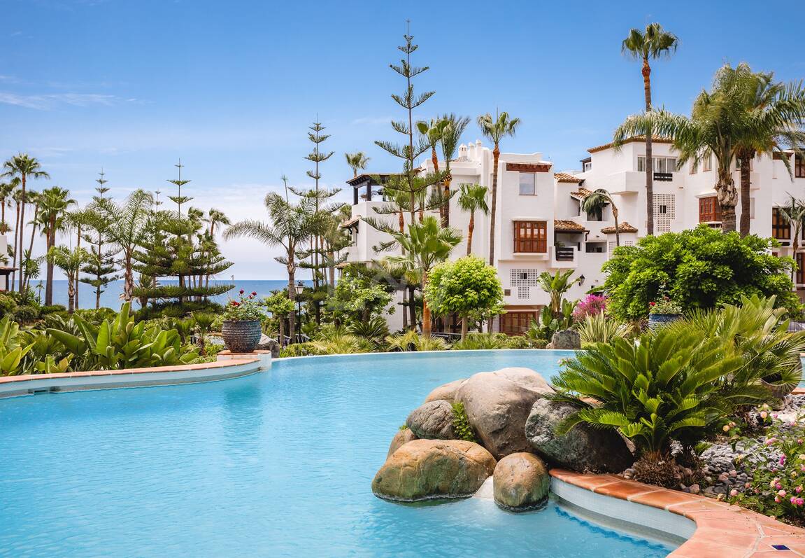 Impeccable Southwest-Facing Garden Apartment in Marina Puente Romano