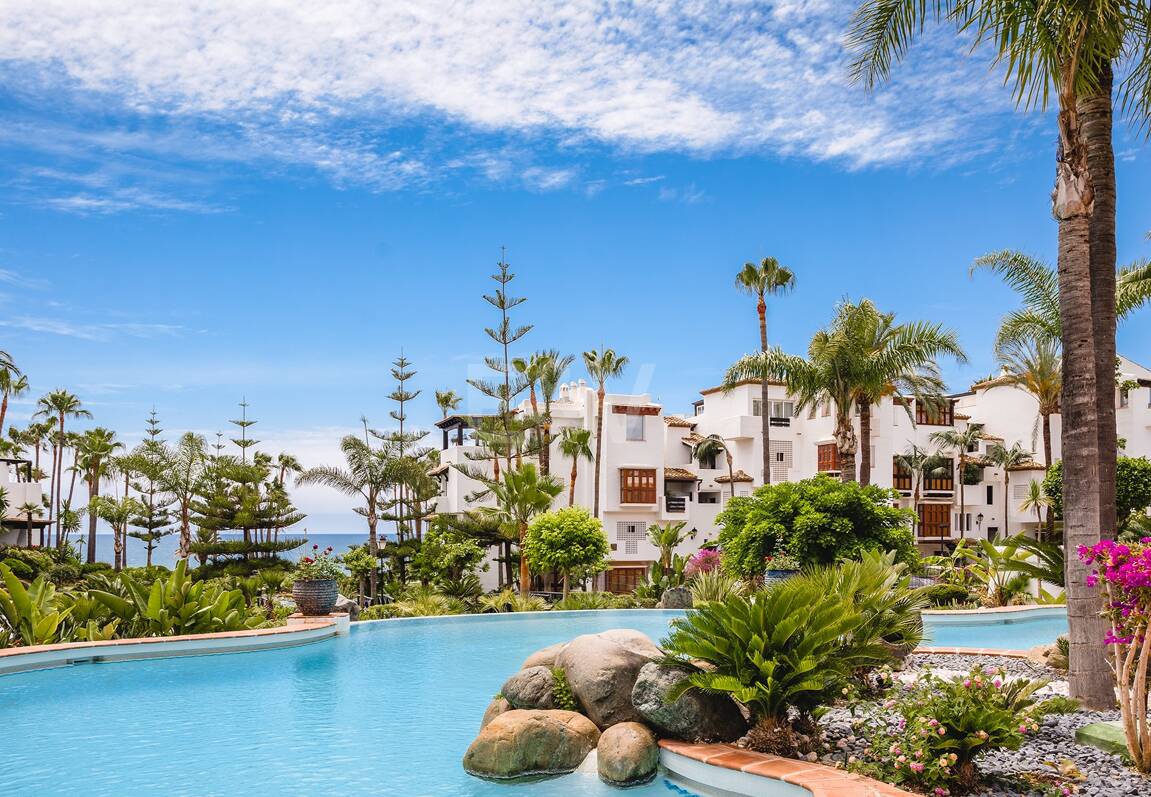 Impeccable Southwest-Facing Garden Apartment in Marina Puente Romano