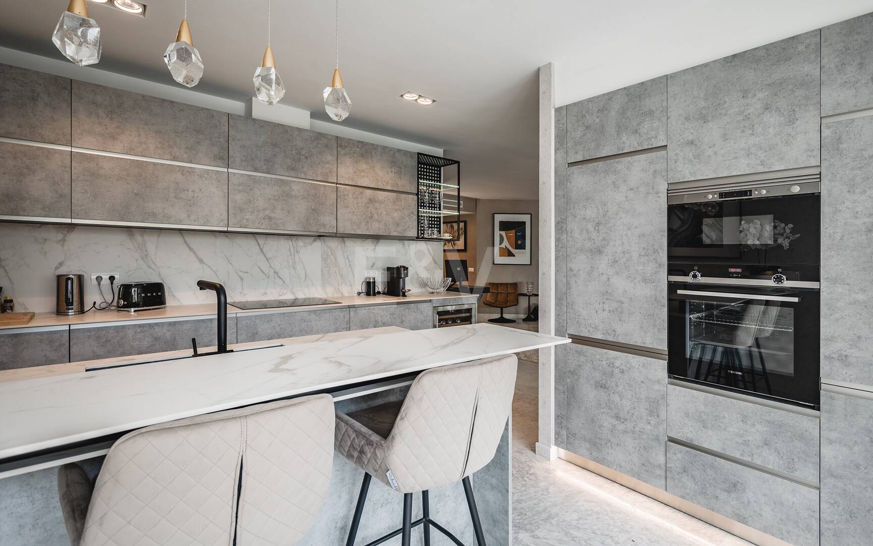 Impeccable Southwest-Facing Garden Apartment in Marina Puente Romano