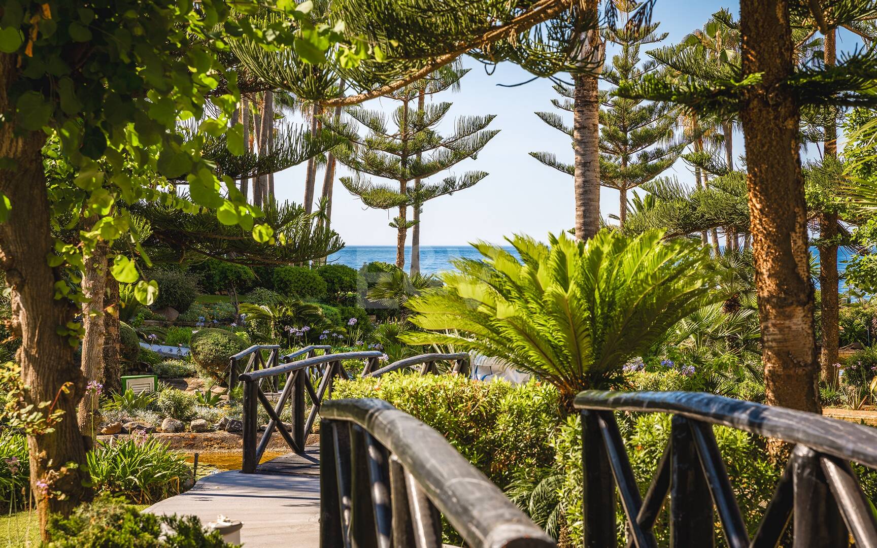 Impeccable Southwest-Facing Garden Apartment in Marina Puente Romano