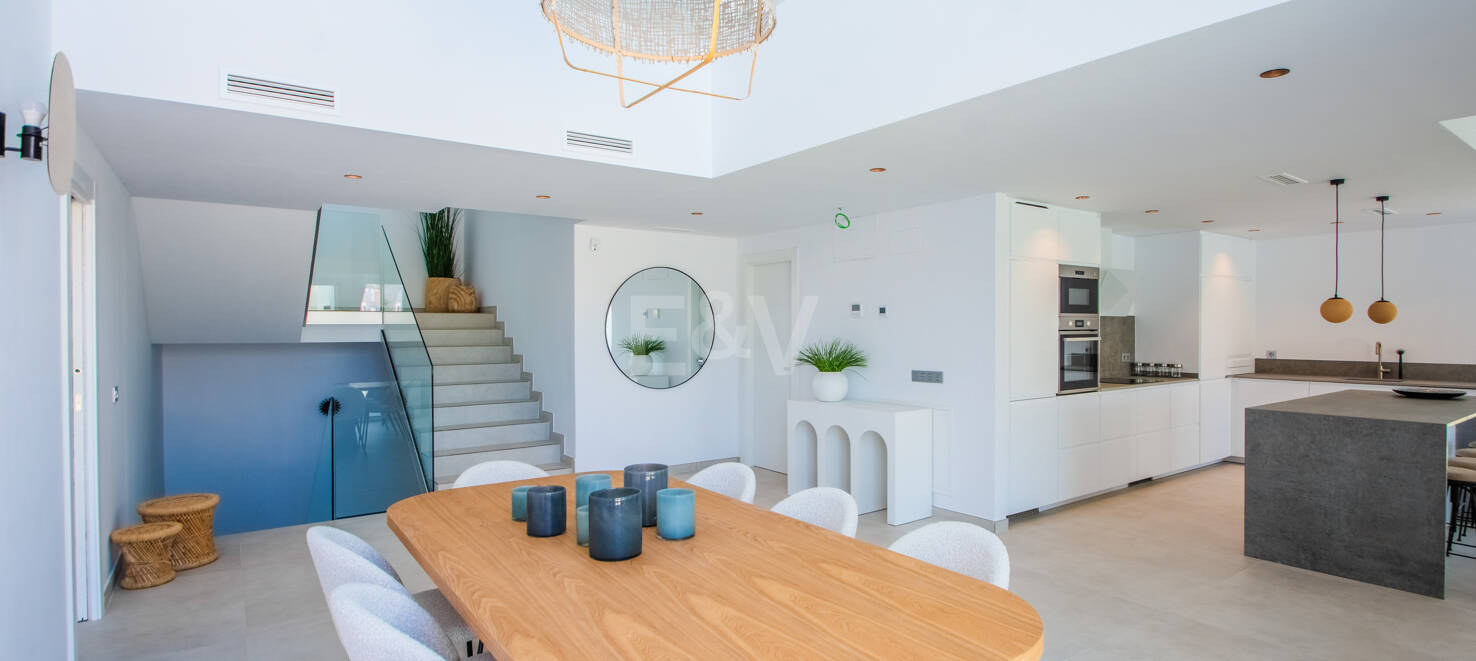 Stunning Brand New Villa i La Mairena
