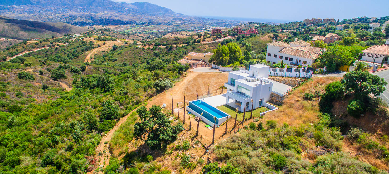 Stunning Brand New Villa i La Mairena