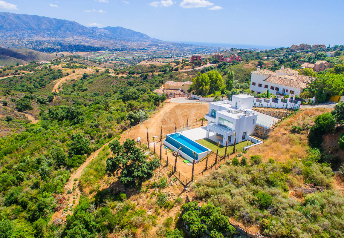 Stunning Brand New Villa i La Mairena