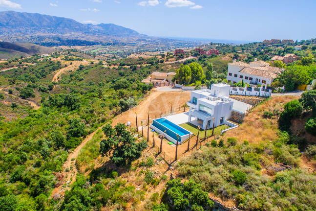 Stunning Brand New Villa i La Mairena
