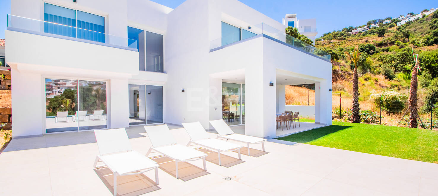 Stunning Brand New Villa i La Mairena