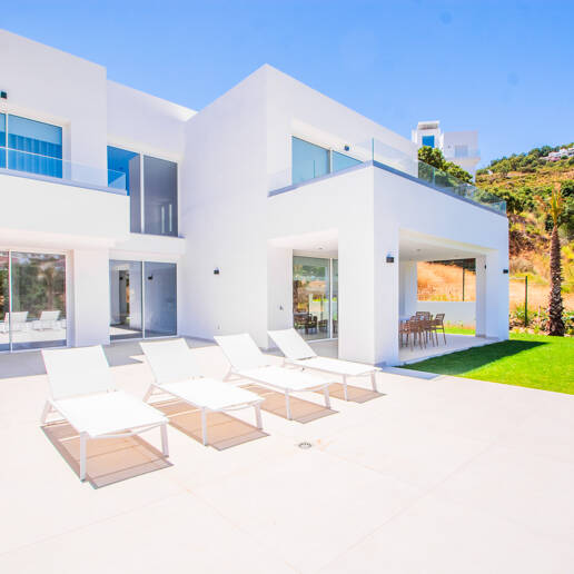 Stunning Brand New Villa i La Mairena