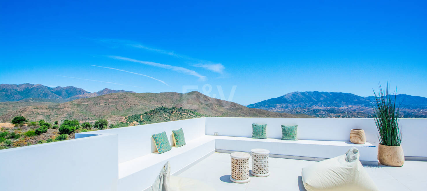 Stunning Brand New Villa i La Mairena