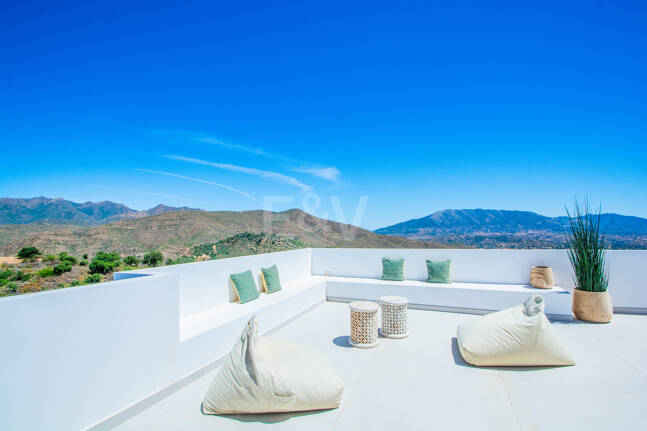 Stunning Brand New Villa i La Mairena