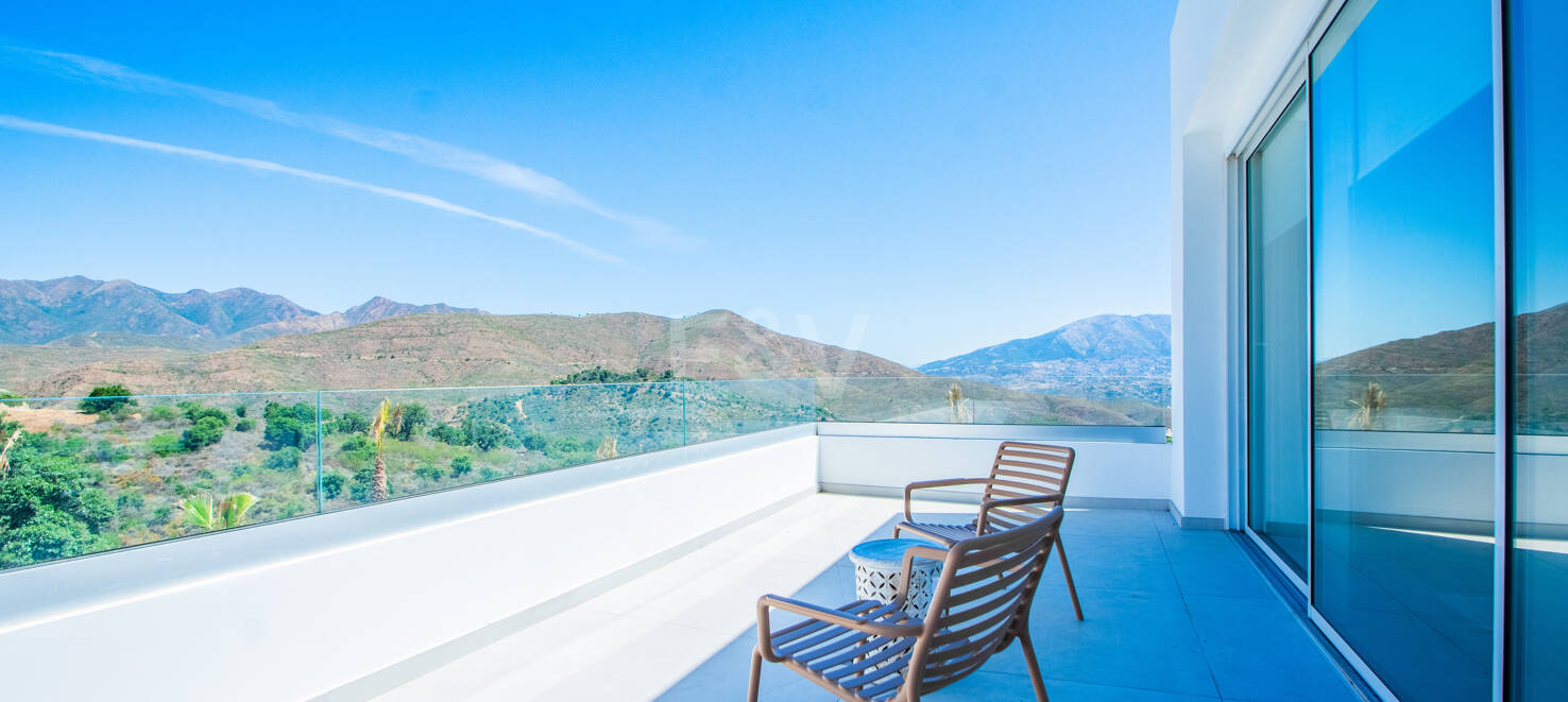 Stunning Brand New Villa i La Mairena