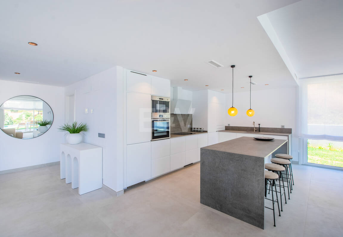 Stunning Brand New Villa i La Mairena