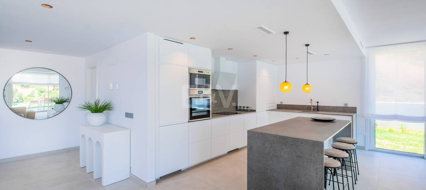 Stunning Brand New Villa i La Mairena