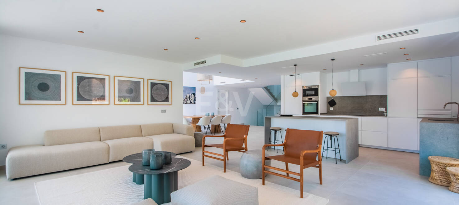 Stunning Brand New Villa i La Mairena