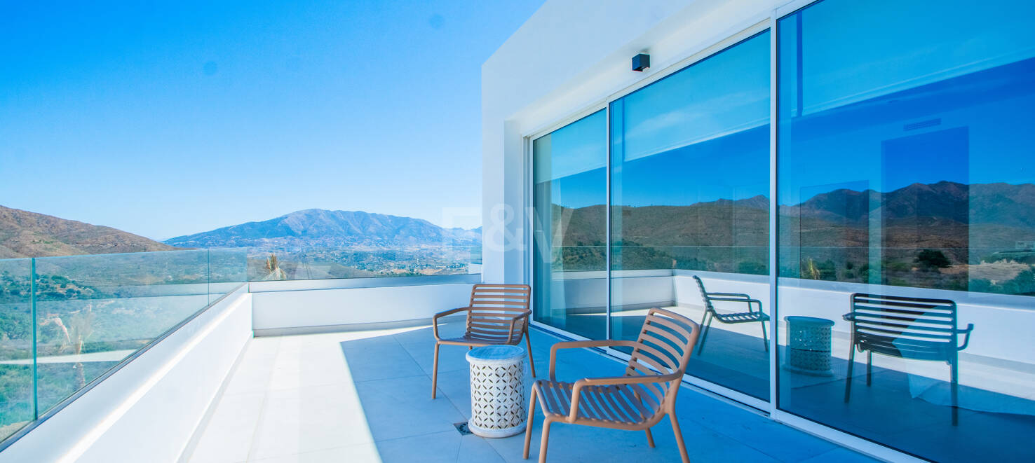 Stunning Brand New Villa i La Mairena