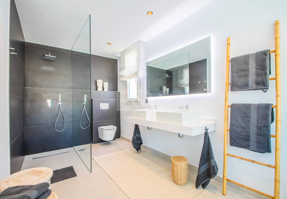 Stunning Brand New Villa i La Mairena