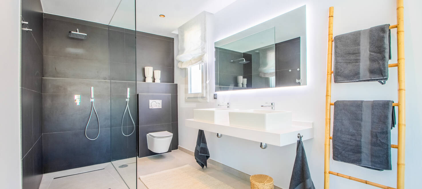 Stunning Brand New Villa i La Mairena