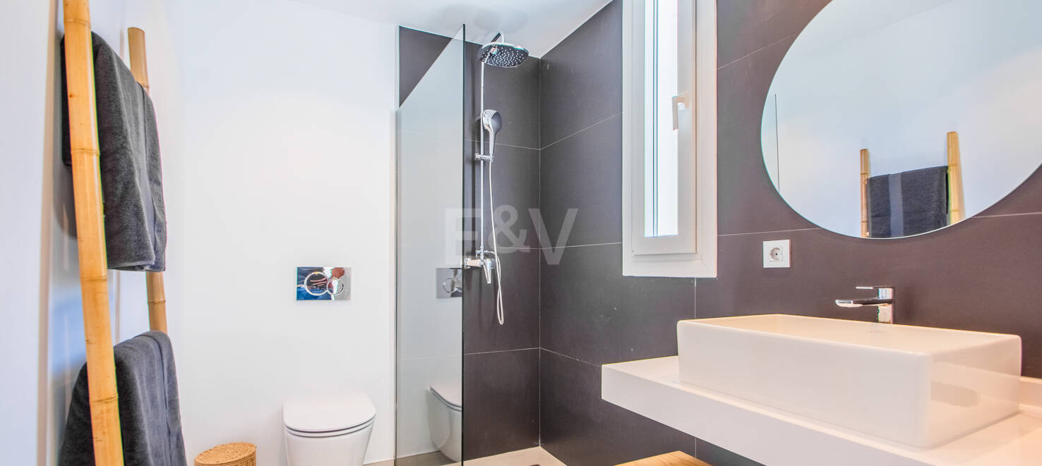 Stunning Brand New Villa i La Mairena