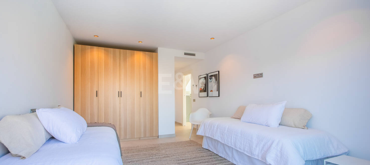 Stunning Brand New Villa i La Mairena