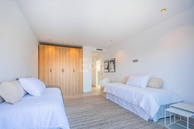 Stunning Brand New Villa i La Mairena