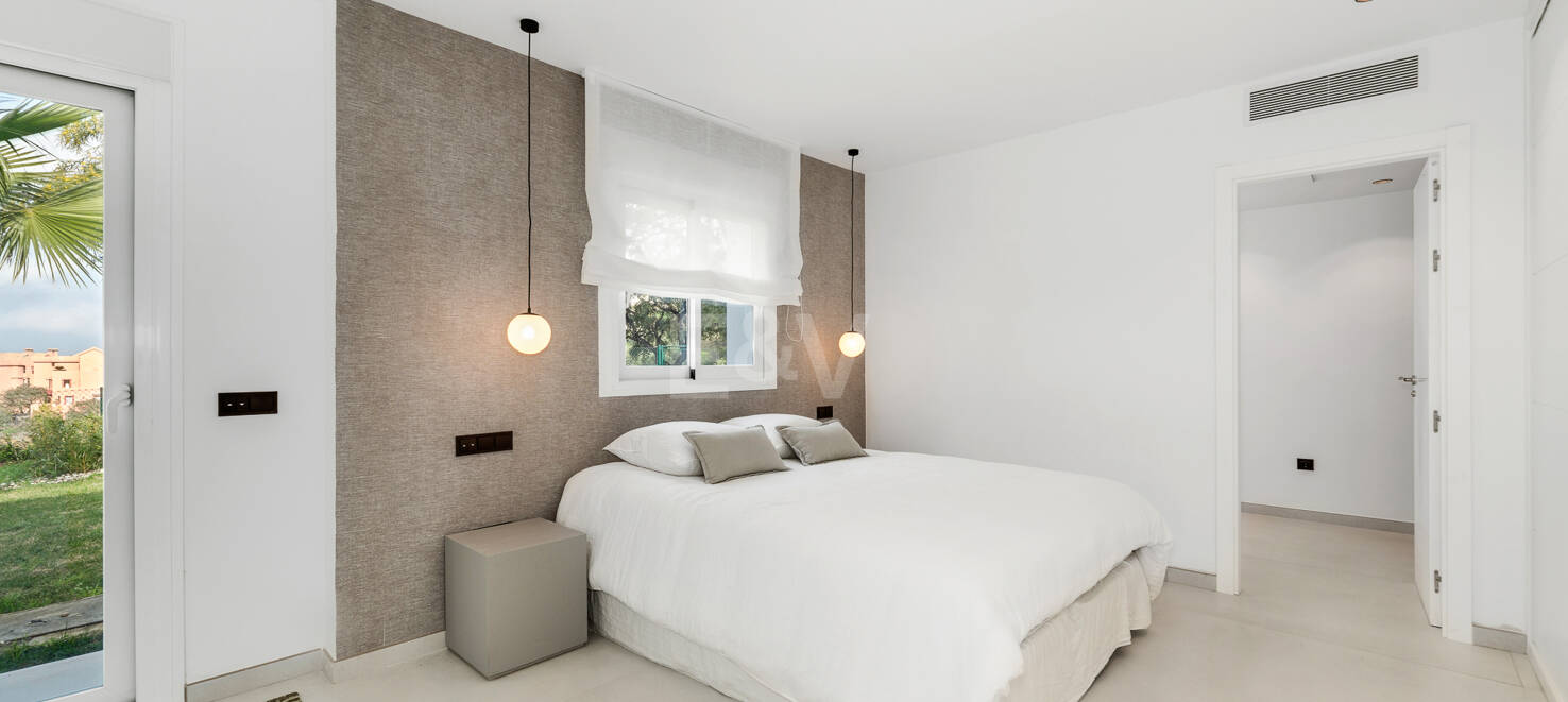 Completely renovated Andalusian style villa in La Mairena