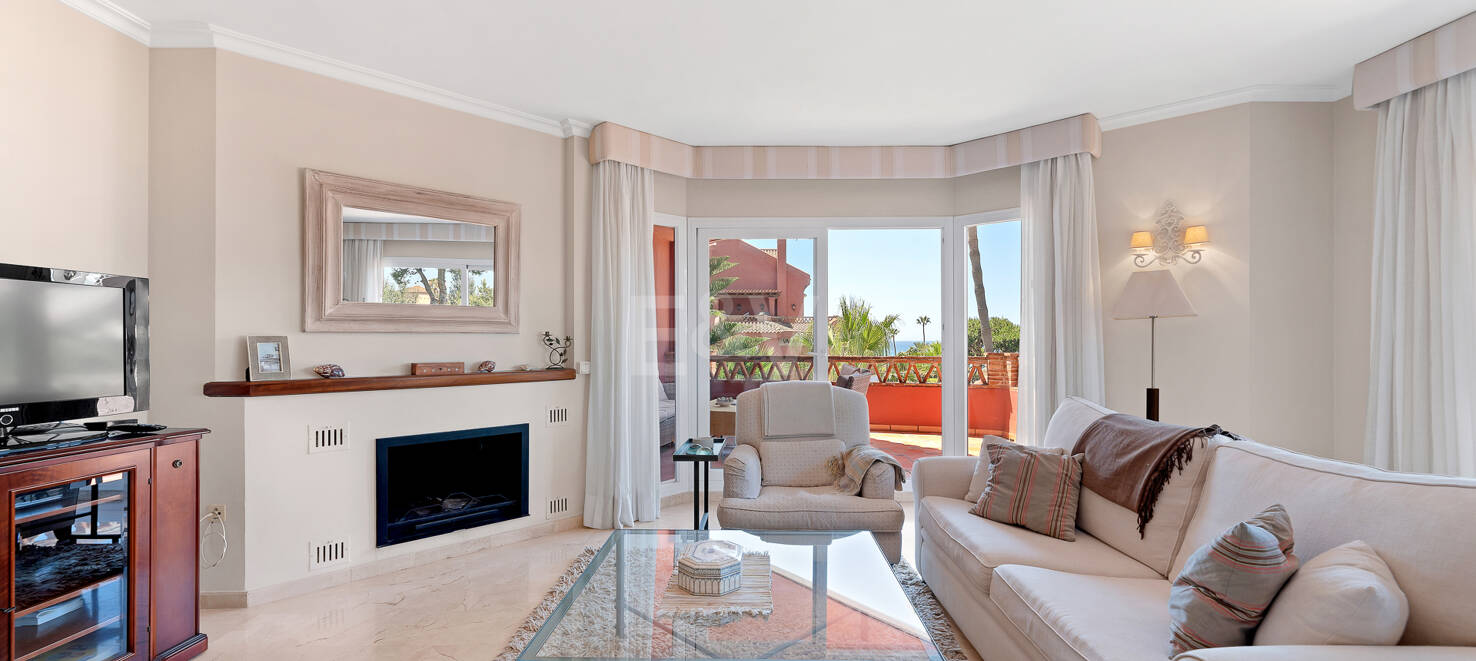 Penthouse unique au coeur d'Elviria dans l'urbanisation de la plage de Frontline