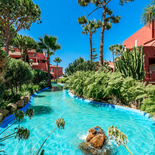 Penthouse unique au coeur d'Elviria dans l'urbanisation de la plage de Frontline